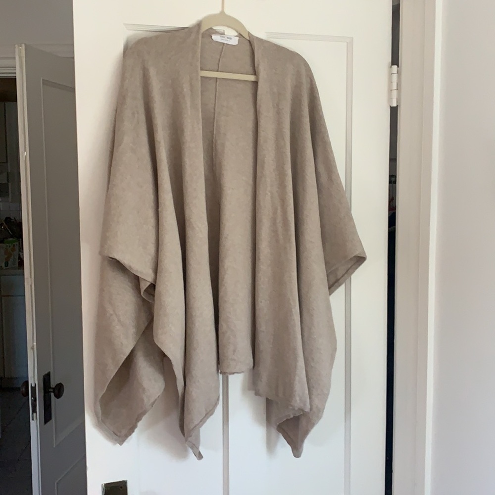 Mersea travel wrap